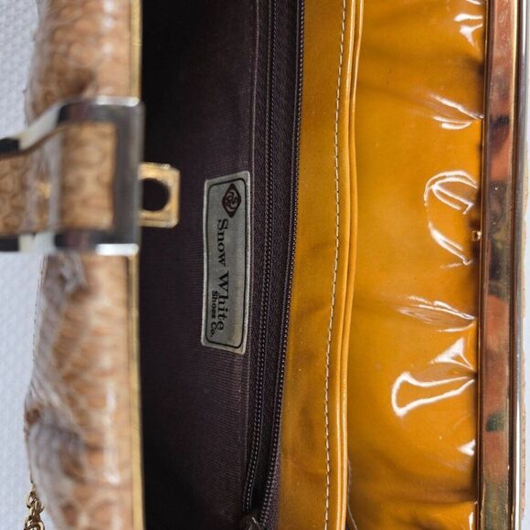 Vintage Snake Skin Leather Clutch Purse Gold Chain Strap - Picture 7 of 8